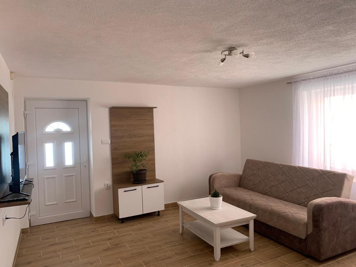 Gusinje Lejla'S Guesthouse מראה חיצוני תמונה
