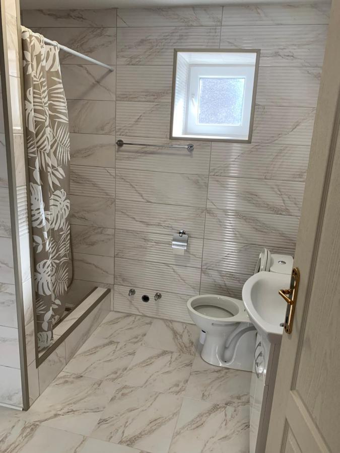 Gusinje Lejla'S Guesthouse מראה חיצוני תמונה